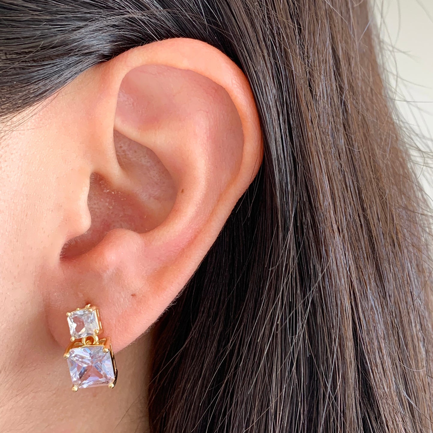 Aretes brillos doble dorado