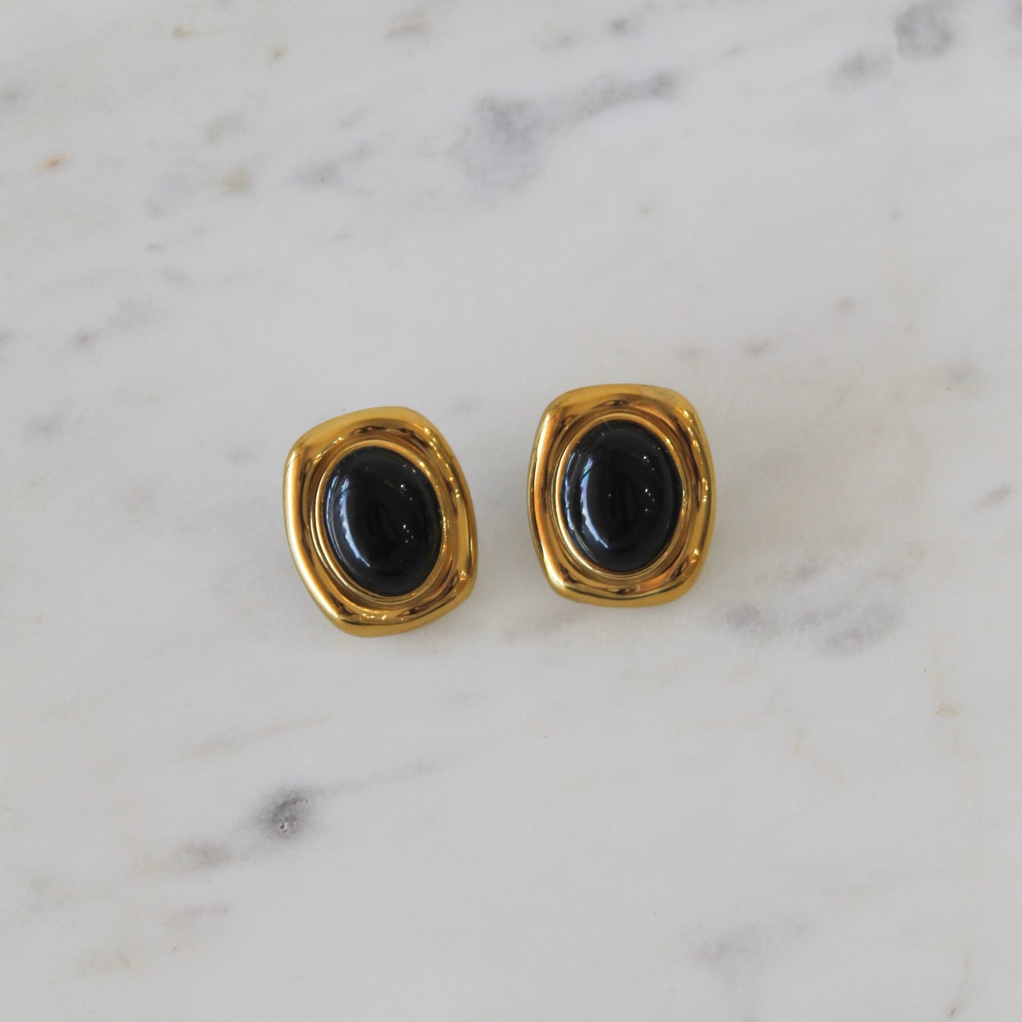 Aretes vintage rectángulo con piedra negra