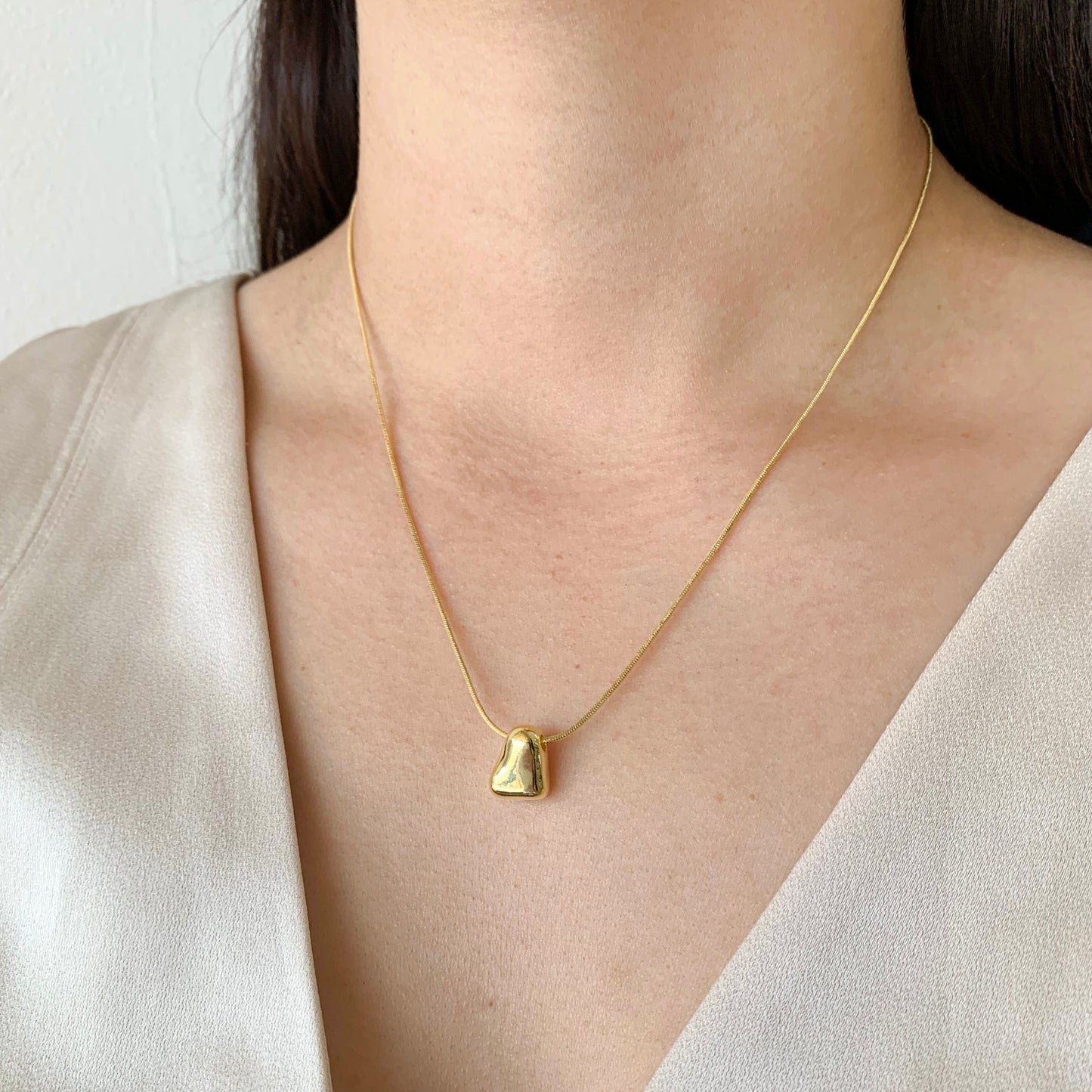 Collar dije dorado irregular