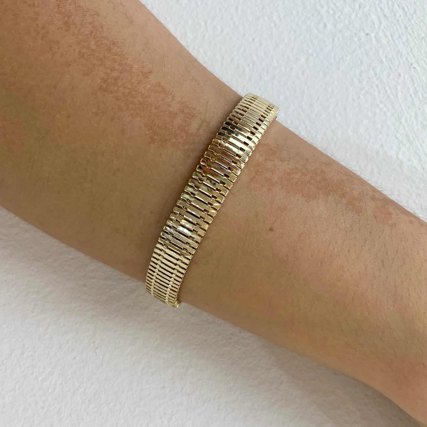 Pulsera tipo esclava