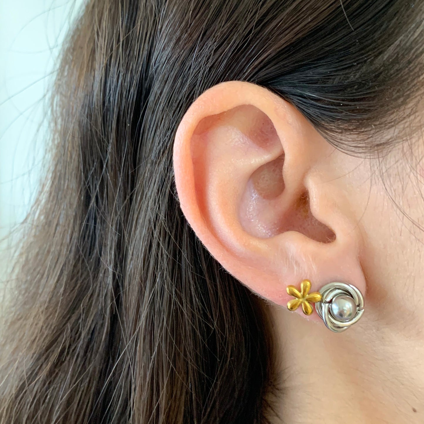 Aretes bolita con nudo