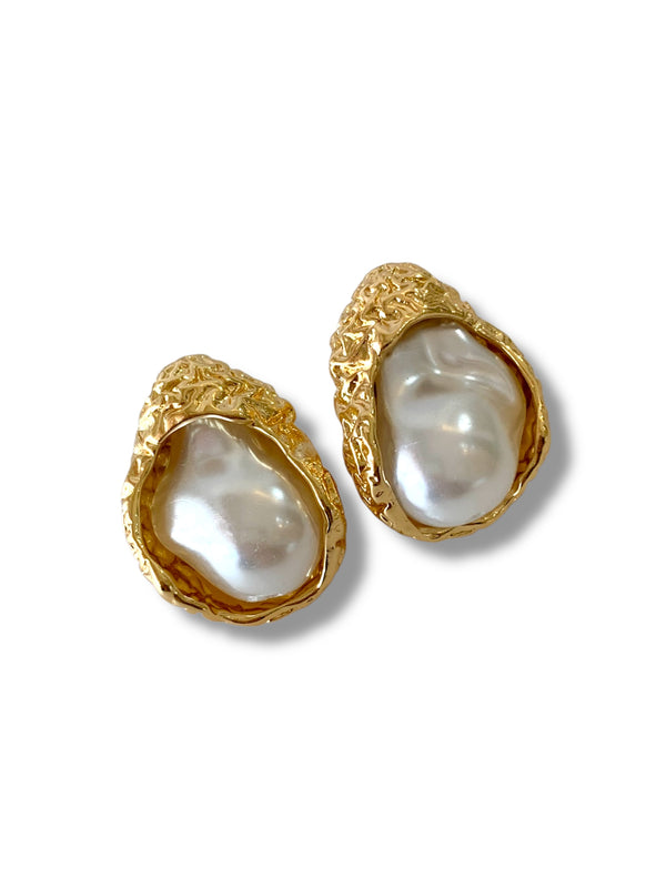 Aretes maxi perla barroca contorno dorado