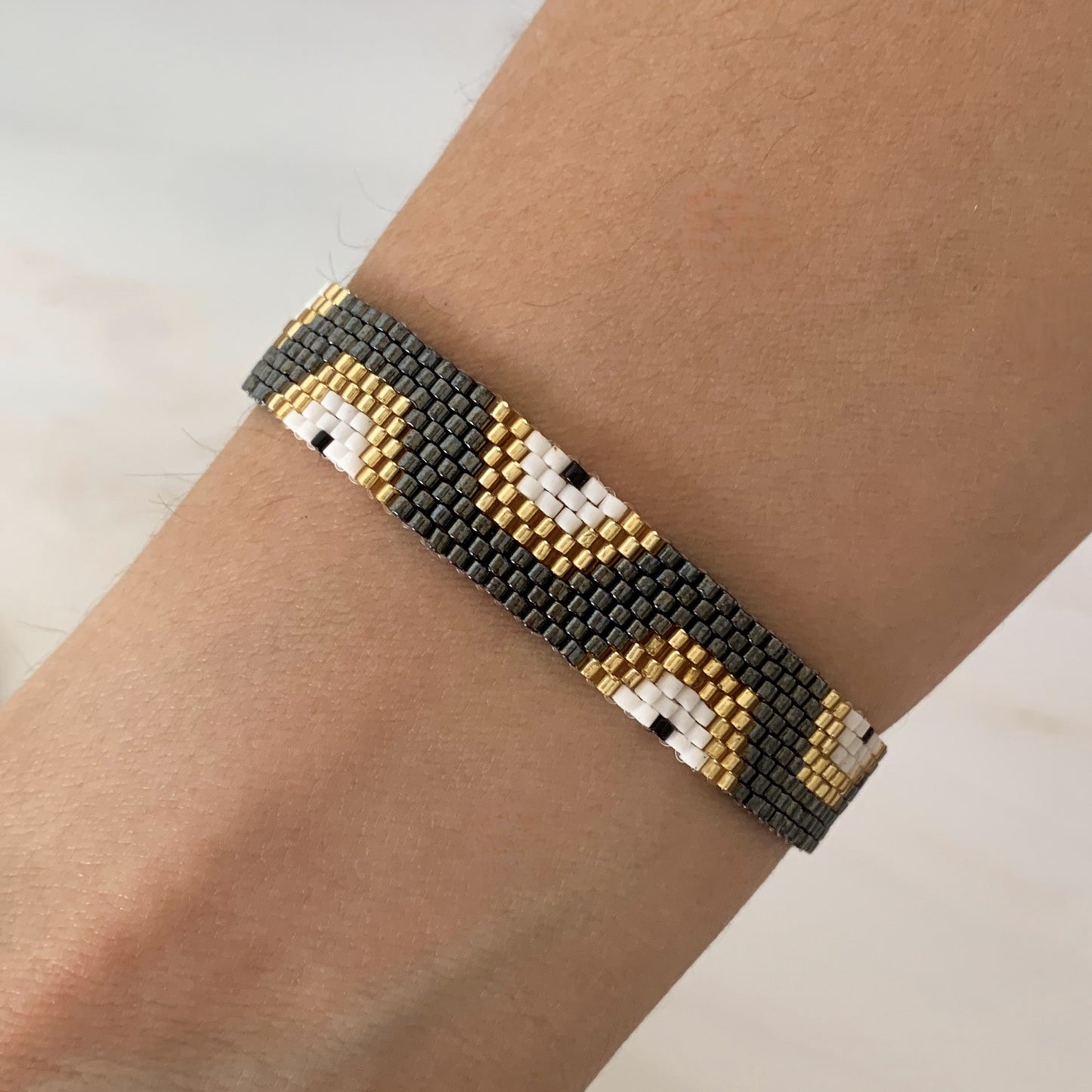 Pulsera mitad ojos