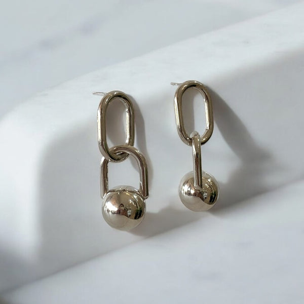 Aretes eslabones plateados