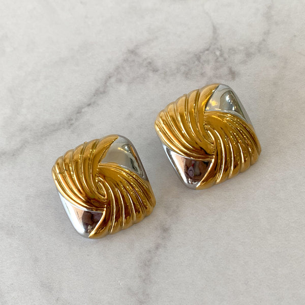 Aretes bicolor cuadrado con nudo