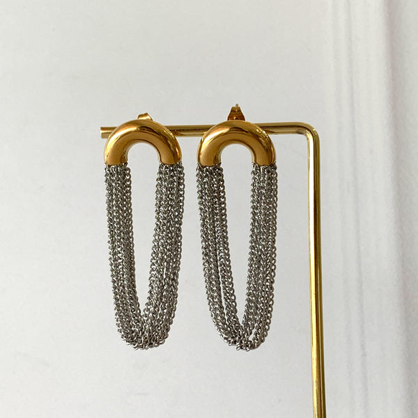 Aretes bicolor con cadenas