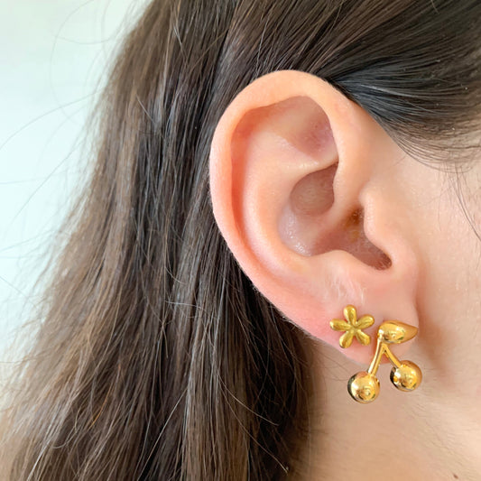 Aretes de cerezas