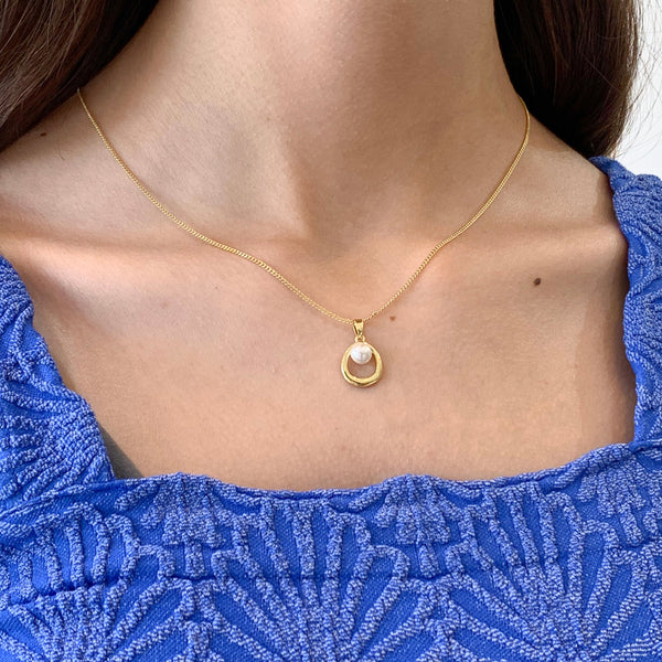 Collar Ovalo con perla