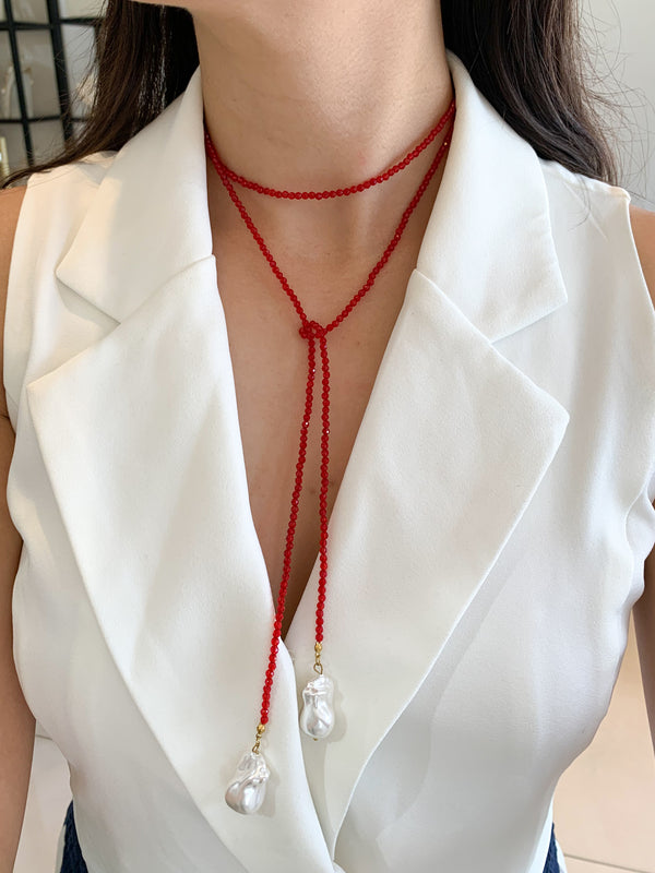 Collar largo múltiples formas rojo