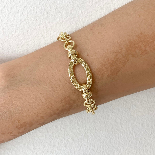 Pulsera cadena con óvalo martillado