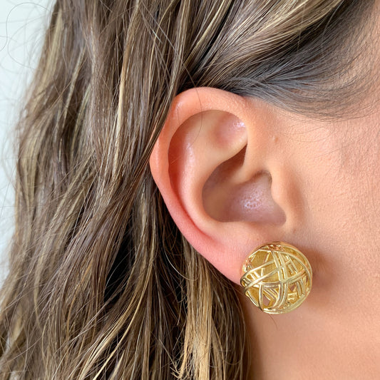 Aretes bola lineas hueca