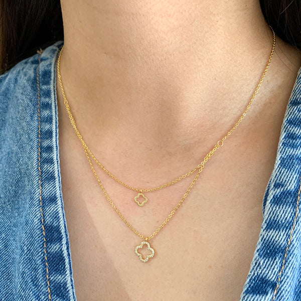 Collar doble trebol silueta