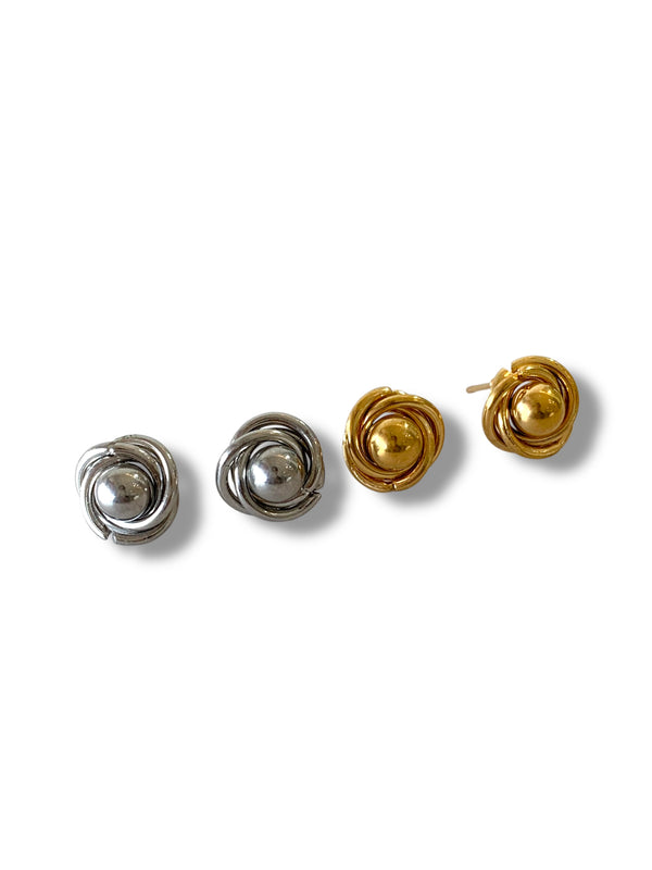 Aretes bolita con nudo