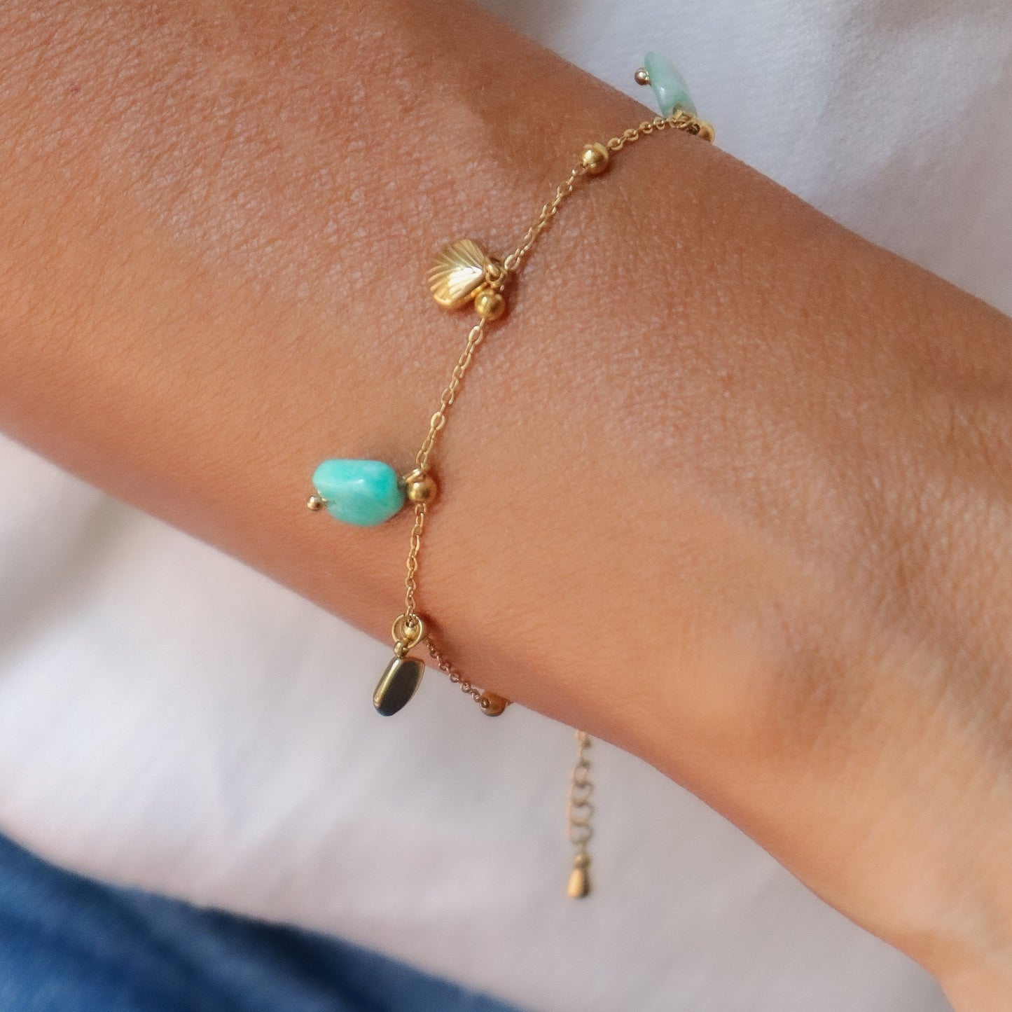 Pulsera conchitas de mar