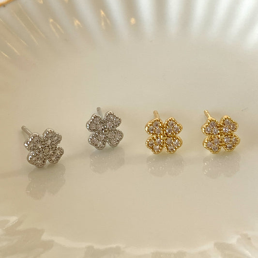 Broquel trebol mini con brillos