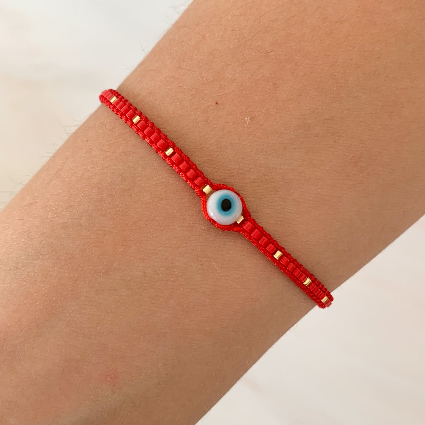 Pulsera hilo ojito